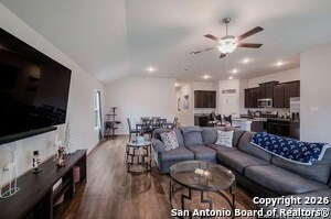 1625 Pitcher Bnd in San Antonio, TX - Building Photo - Building Photo