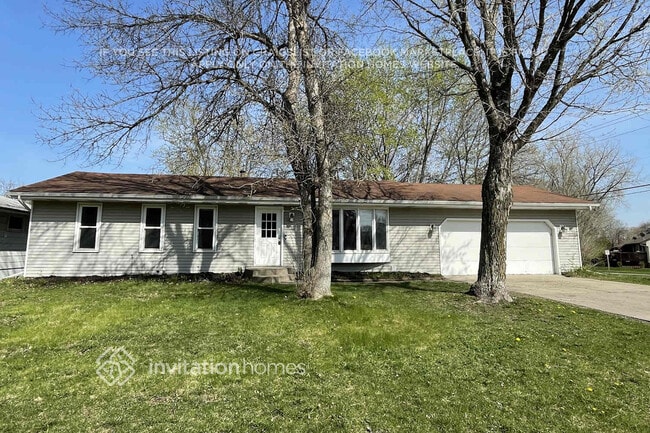 property at 801 Mccallum Dr