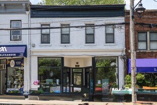 2122 Boston Post Rd in Larchmont, NY - Building Photo