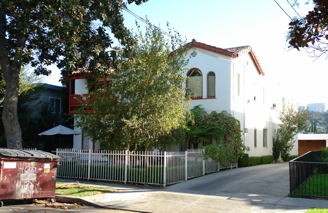 608 E Garfield Ave in Glendale, CA - Building Photo