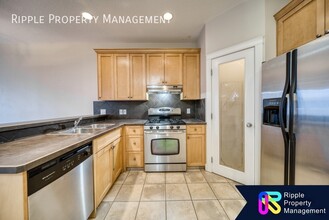 720-756 56 Ave SW in Calgary, AB - Building Photo - Building Photo