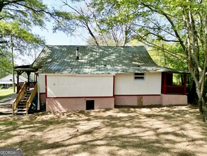 242 Dry Valley Rd in Summerville, GA - Foto de edificio - Building Photo