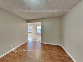 5830 NW 40th Ln in Coconut Creek, FL - Building Photo - Building Photo