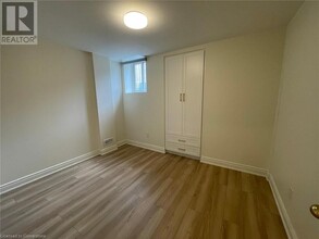 1120 Savoline Blvd in Milton, ON - Building Photo - Building Photo