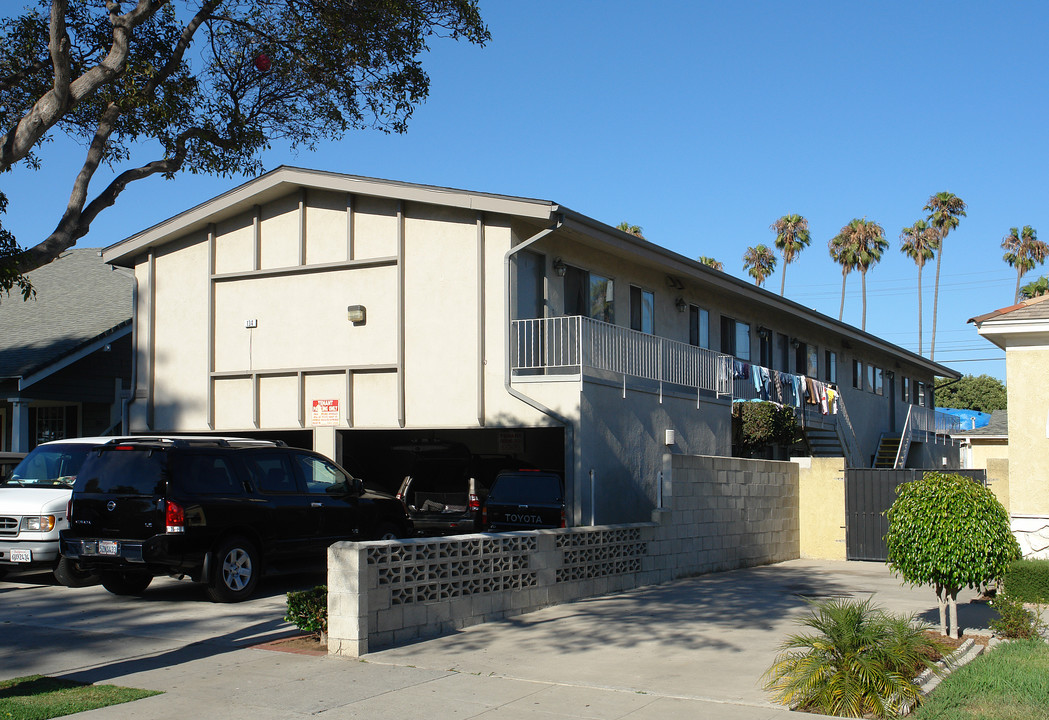 134 S D St in Oxnard, CA - Building Photo