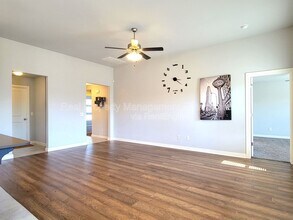 18641 Cantar Dr in Edmond, OK - Building Photo - Building Photo