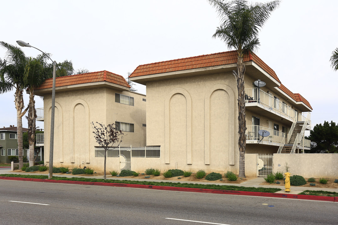 3769-3775 Artesia Blvd in Torrance, CA - Building Photo