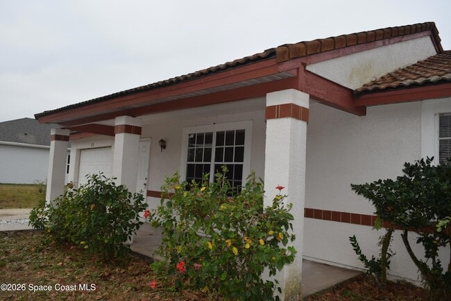 213 Abello Rd SE in Palm Bay, FL - Foto de edificio - Building Photo