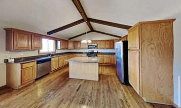 11415 W 167th St in Orland Park, IL - Building Photo - Building Photo