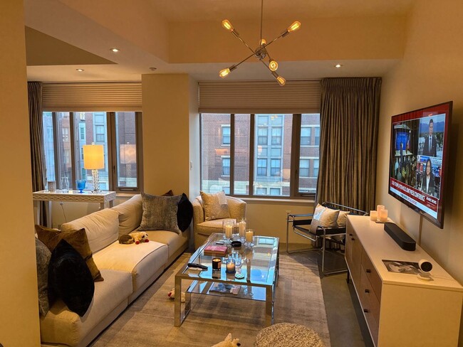 1313 Washington St in Boston, MA - Building Photo - Building Photo