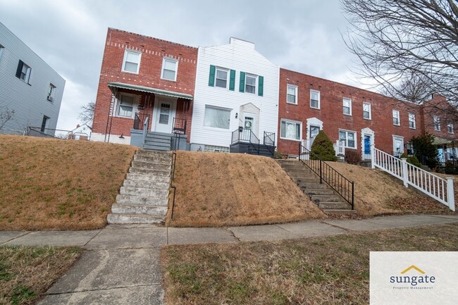 8666 Oak Rd in Parkville, MD - Building Photo - Building Photo