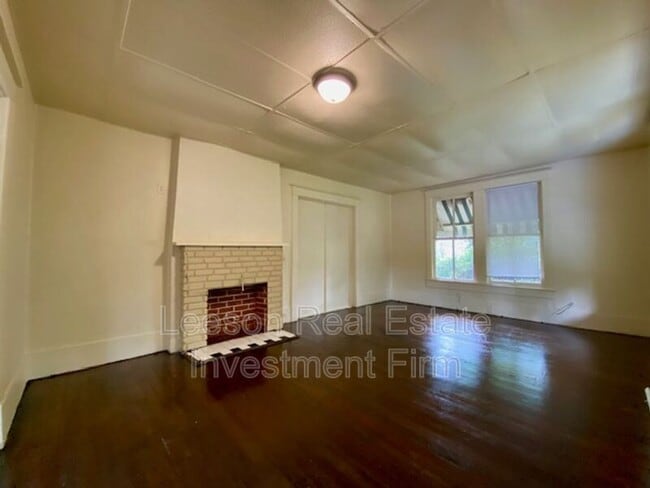 2538 Emery St in Shreveport, LA - Building Photo - Building Photo