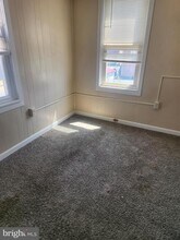 29 S F St in Keyser, WV - Foto de edificio - Building Photo