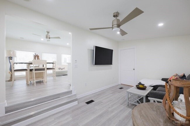 40 Abalone Cir in Port Isabel, TX - Building Photo - Building Photo