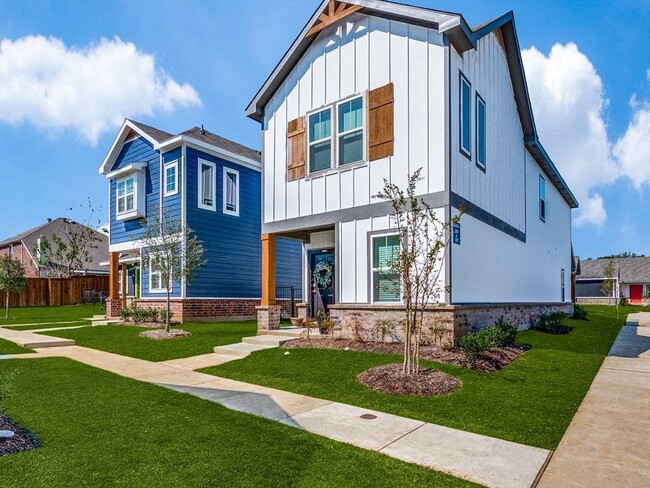 The Cottages at Bell Station in Hurst, TX - Building Photo - Building Photo