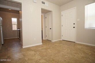 2866 Grant Ave in El Paso, TX - Building Photo - Building Photo