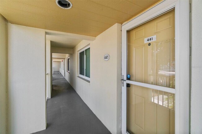 433 Cerromar Ln in Venice, FL - Building Photo - Building Photo