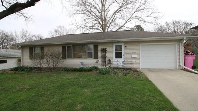 property at 1526 Marston Ave