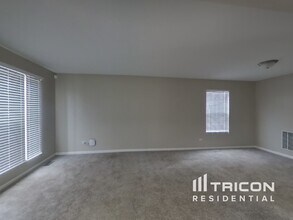 7416 Ascot Ct in Joliet, IL - Foto de edificio - Building Photo
