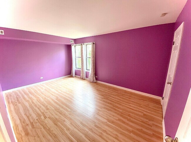 2212 Country Club Dr photo'