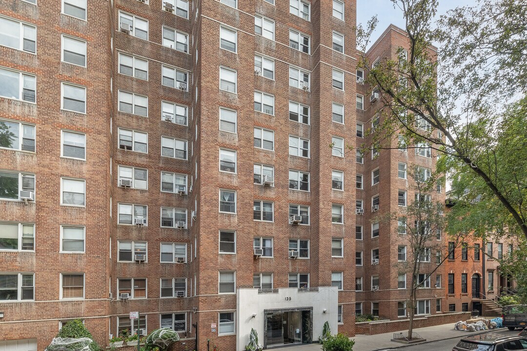 135 Willow St in Brooklyn, NY - Building Photo