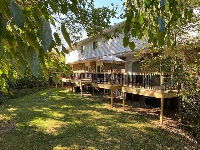 1009 W Cascade Ave in Bloomington, IN - Building Photo - Building Photo