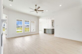 104 Fld Pt Dr in Youngsville, LA - Building Photo - Building Photo