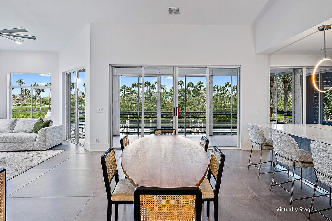 802 Captains Way in Jupiter, FL - Building Photo