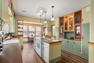 122 Highland Rd in Somerville, MA - Building Photo - Building Photo