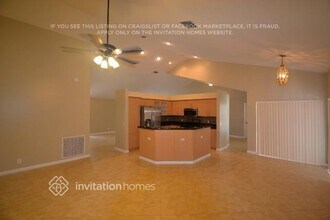 126 NW 164th Ave in Pembroke Pines, FL - Building Photo - Building Photo