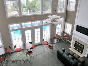 Arbor Ridge in Milwaukee, WI - Foto de edificio - Interior Photo