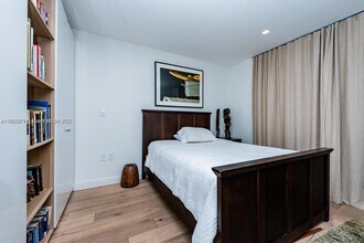 575 W 50th St in Miami Beach, FL - Building Photo - Building Photo
