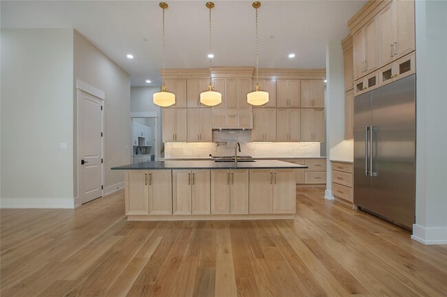 4208 Allencrest Ln in Dallas, TX - Building Photo - Building Photo