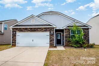 6828 Pennyroyal Wy in Charlotte, NC - Building Photo - Building Photo