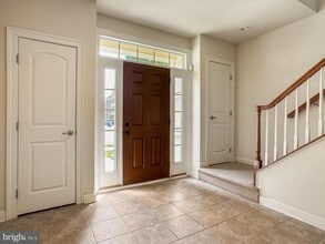 42365 Pine Forest Dr in Chantilly, VA - Building Photo - Building Photo