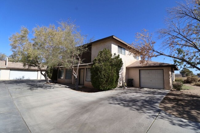 600 W Graaf Ave in Ridgecrest, CA - Building Photo - Building Photo