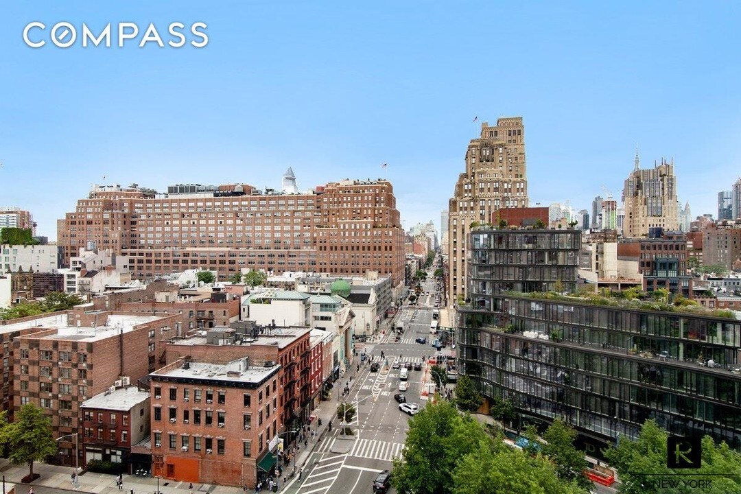 14 Horatio St-Unit -15-H in New York, NY - Building Photo