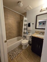 10508 S Freeman Ave in Inglewood, CA - Foto de edificio - Building Photo