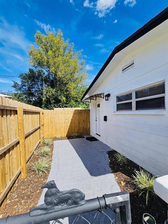 6491 MacKenzie St in Orlando, FL - Building Photo - Building Photo
