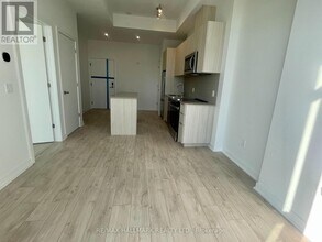 770 Whitlock Ave in Milton, ON - Building Photo - Building Photo