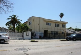 1326 N Normandie Ave in Los Angeles, CA - Building Photo - Building Photo