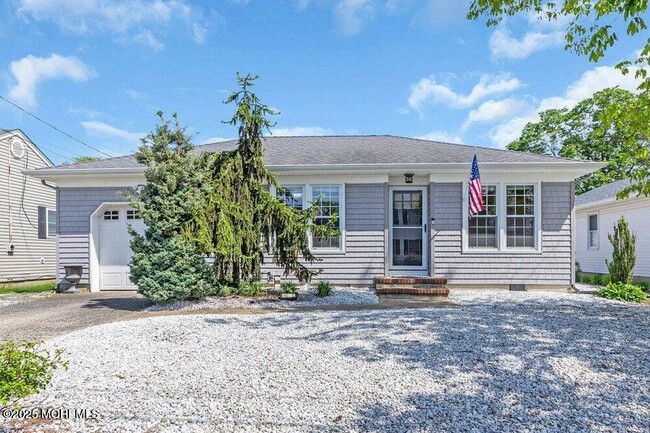 property at 1504 Ivy Rd