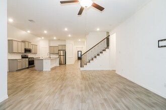 14002 Oakdale Falls Ln in Arcola, TX - Building Photo - Building Photo