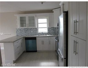 1200 14th St in Miami Beach, FL - Building Photo - Building Photo