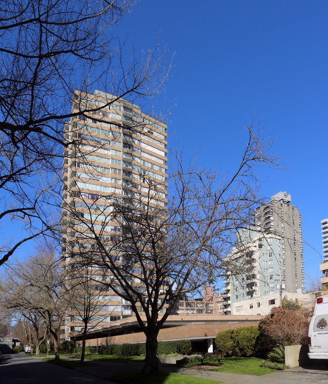 Panorama Place in Vancouver, BC - Building Photo - Building Photo