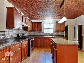 8715 Veranda Ct in San Antonio, TX - Foto de edificio - Building Photo