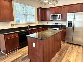 969 Pierce Ivy Ct NE in Lawrenceville, GA - Building Photo - Building Photo