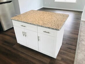 346 Admiral St in Providence, RI - Building Photo - Building Photo