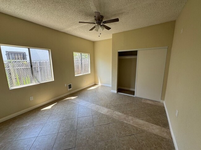 1915 Cedar Ave in Long Beach, CA - Building Photo - Building Photo