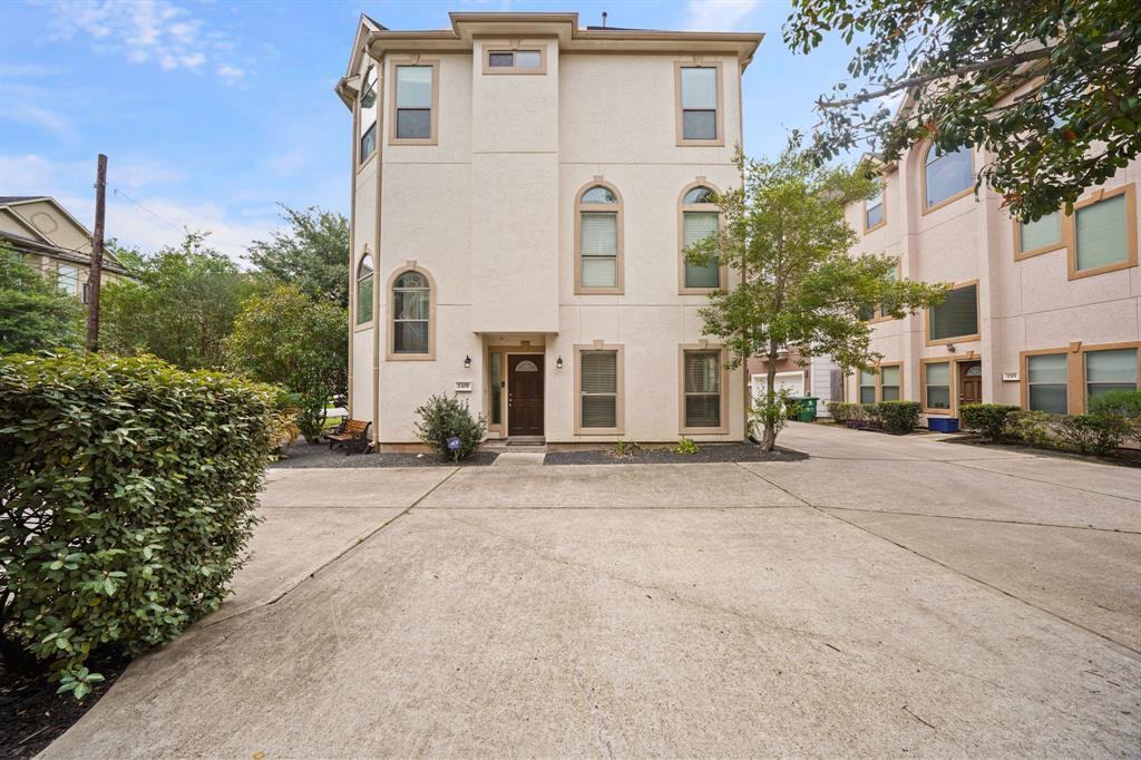 1309 Birdsall St in Houston, TX - Building Photo